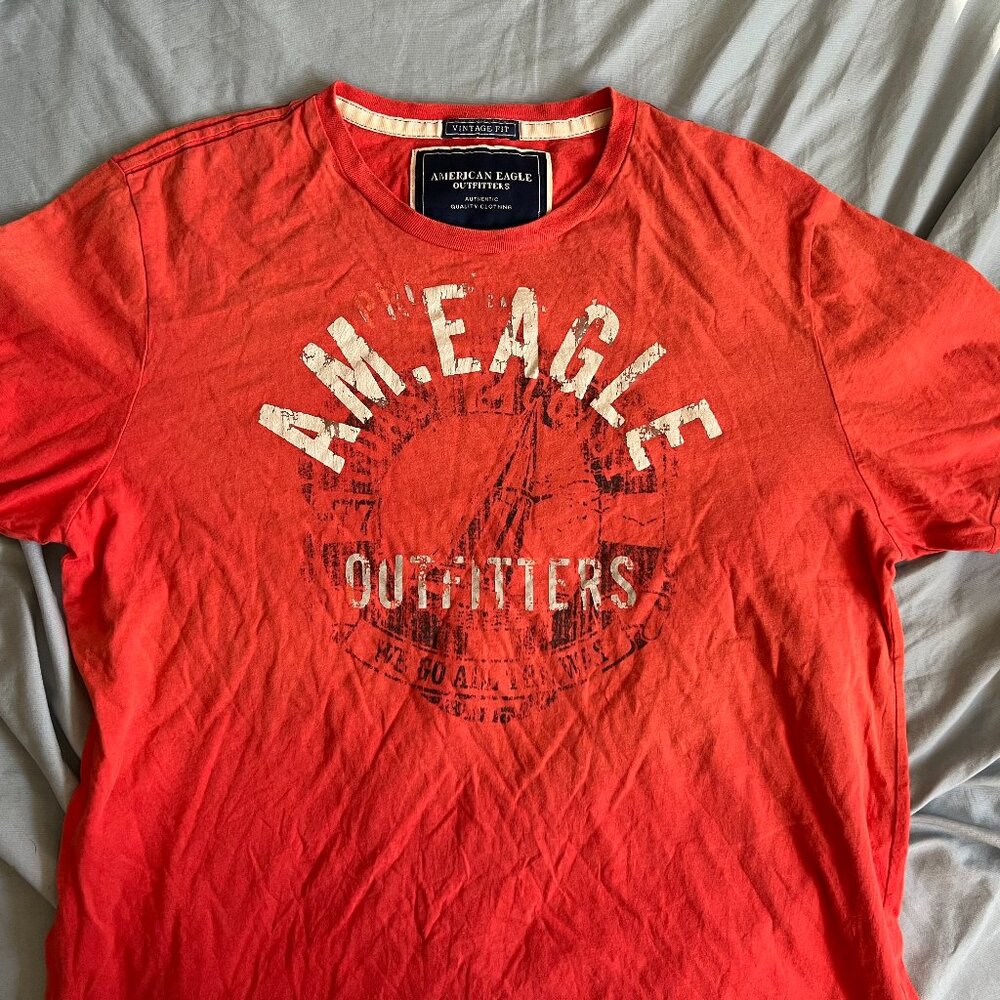 American Eagle Graphic Tee Shirt Large $40